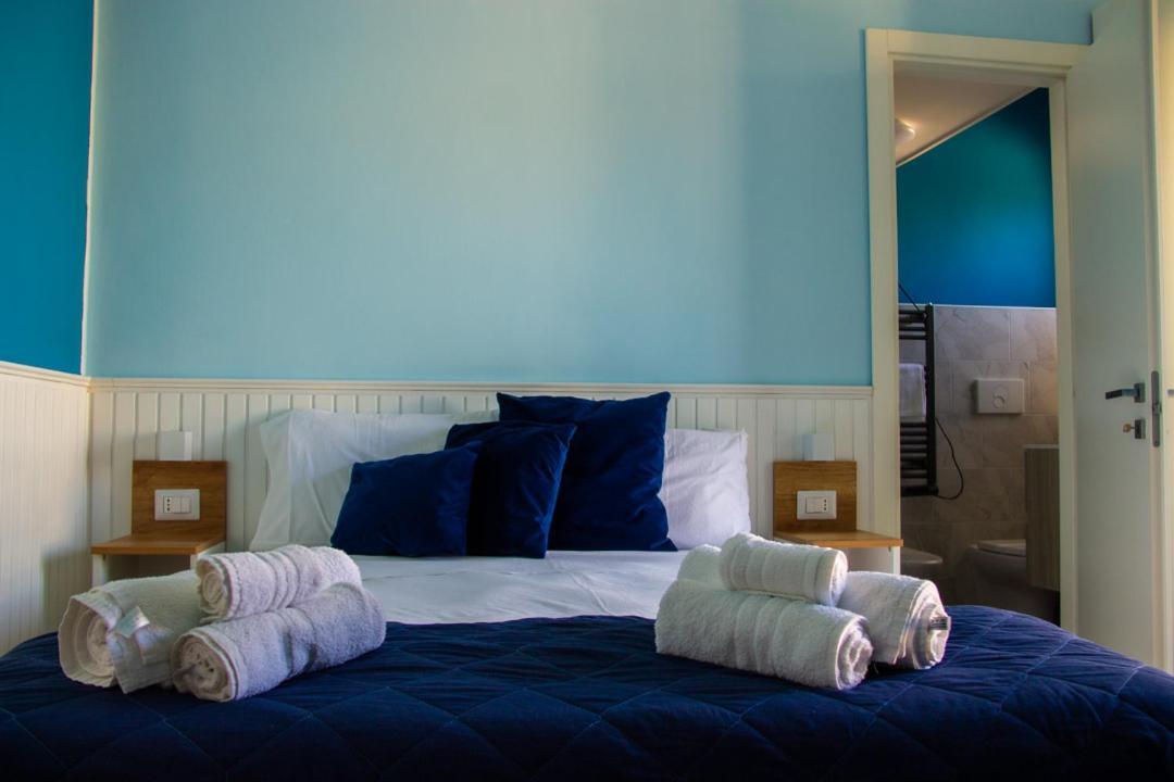 B&B Libra Rooms & Suite Салерно Экстерьер фото