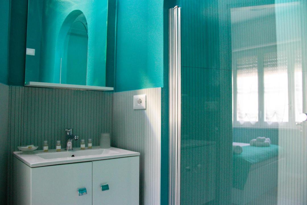 B&B Libra Rooms & Suite Салерно Экстерьер фото